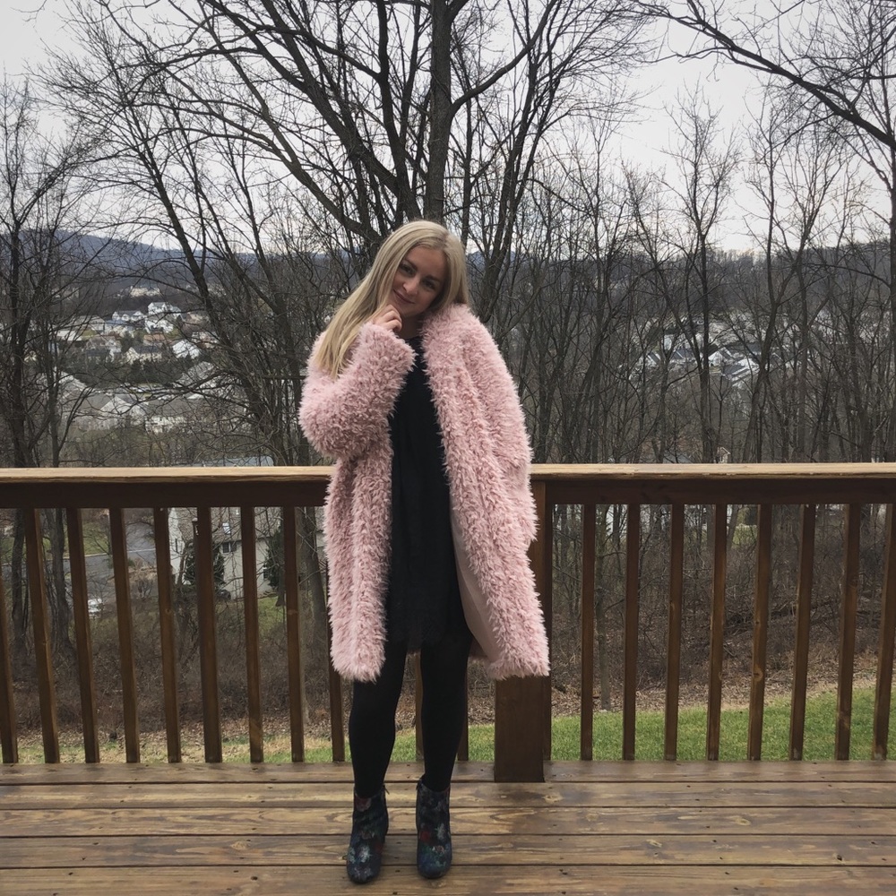 Meet your Posher, Emma